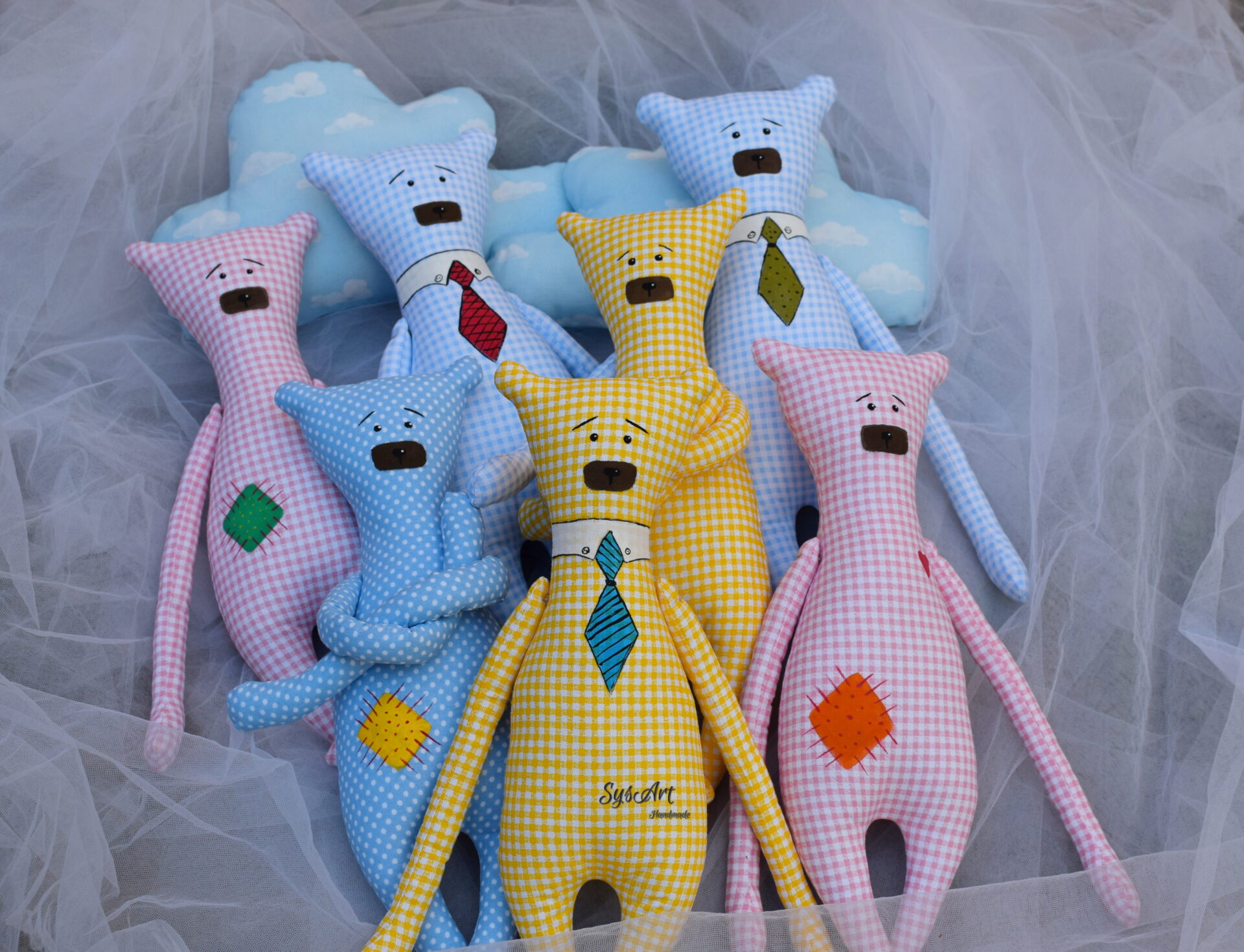 Ръчно Изработени Играчки за Активна Игра
